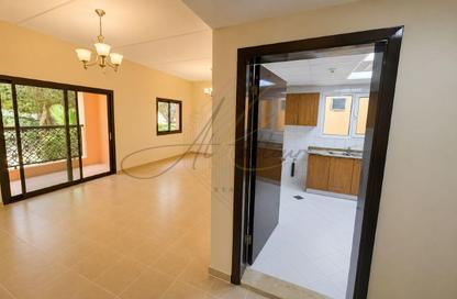 Apartment - 2 Bedrooms - 2 Bathrooms for rent in The Gardens Building 118 - The Gardens Buildings - The Gardens - Dubai
