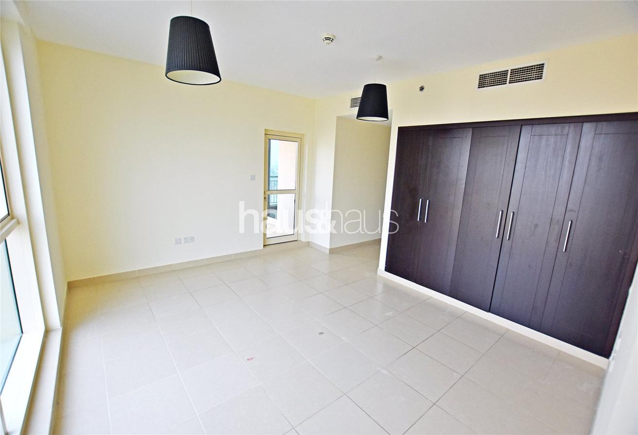 Lake View | Chiller Free | Prime Location photo 10