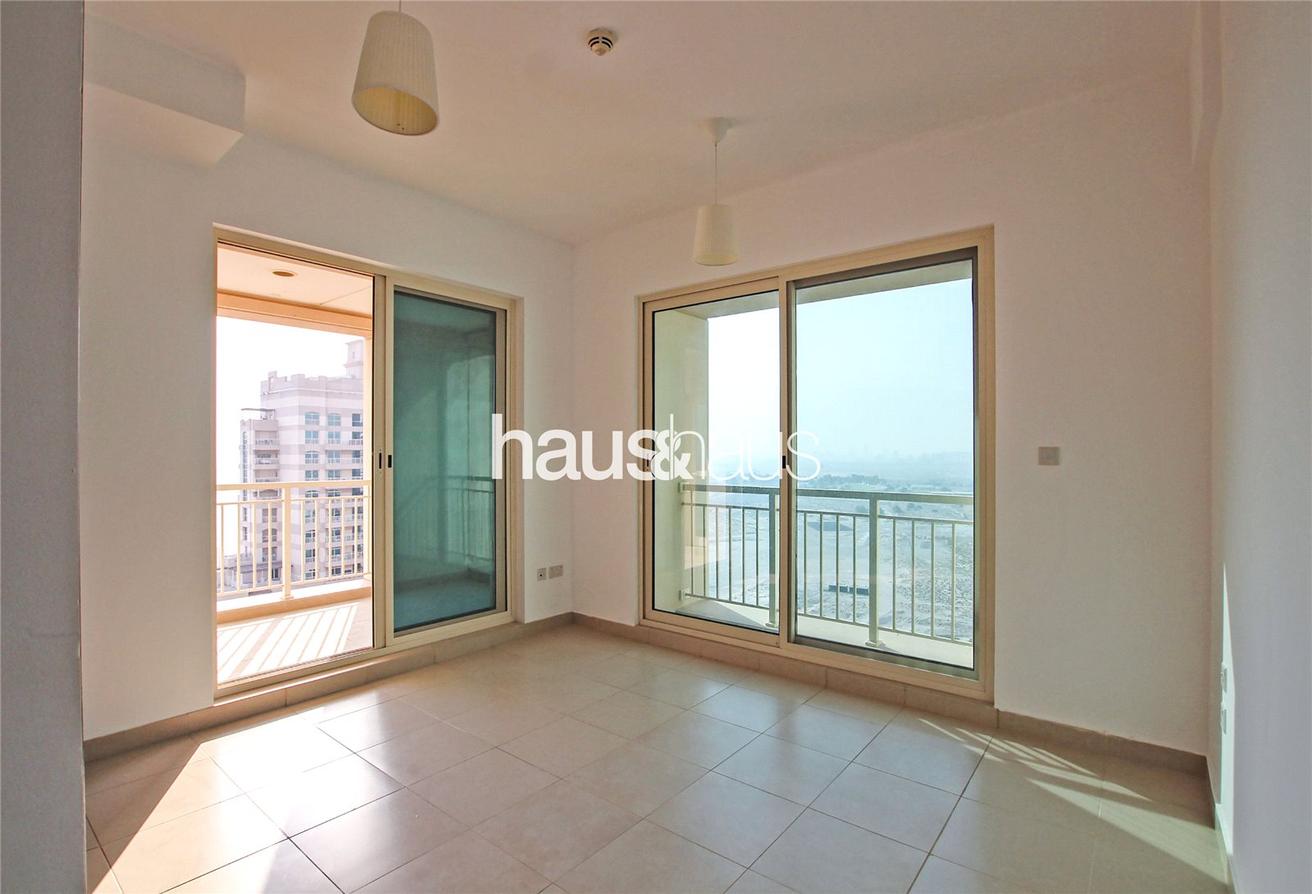Lake View | Chiller Free | Prime Location photo 14