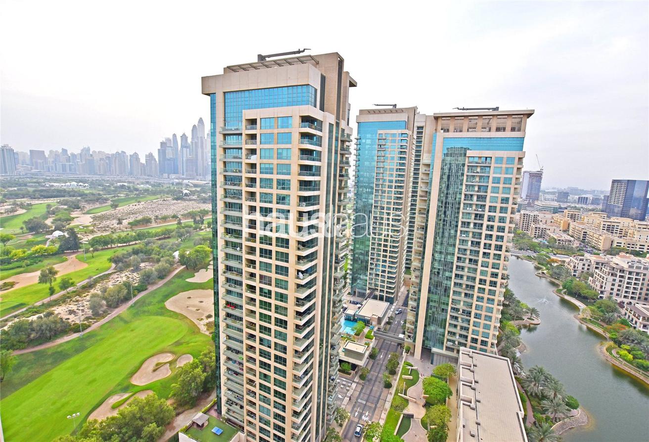 Lake View | Chiller Free | Prime Location photo 2