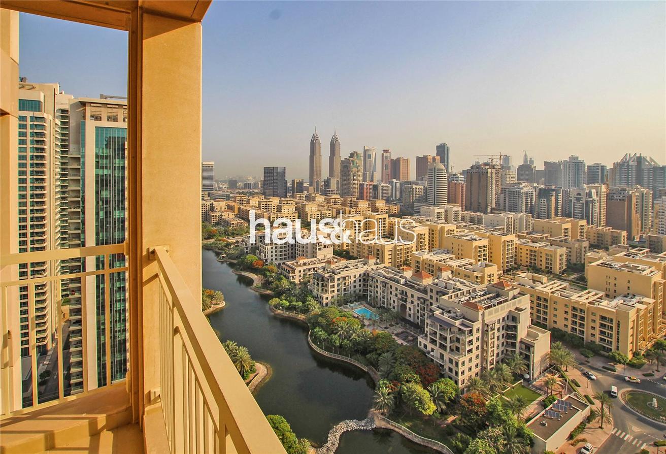 Lake View | Chiller Free | Prime Location photo 6