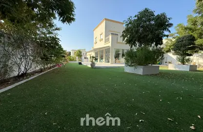 فيلا - 3 غرف نوم - 4 حمامات للبيع في الينابيع 10 - الينابيع - دبي