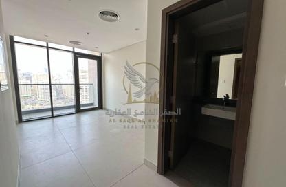 Apartment - 2 Bedrooms - 2 Bathrooms for rent in Abu shagara Building 2 - Budaniq - Al Qasimia - Sharjah