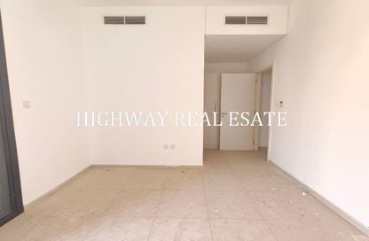 Townhouse - 2 - 4 for rent in Nasma Residence - Al Tai - Sharjah
