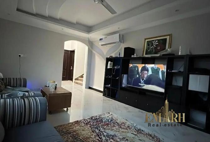 121120477 - Property Image 3