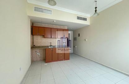 Apartment - Studio - 1 Bathroom for rent in Muwaileh - Sharjah