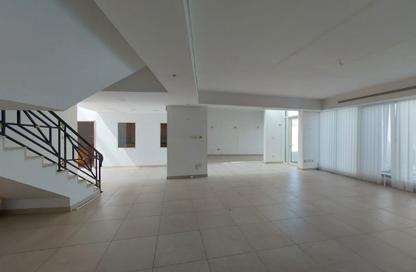 Villa - 4 - 4 for rent in Jumeirah 1 - Jumeirah - Dubai Villa - 4 - 4 for rent in Jumeirah 1 - Jumeirah - Dubai