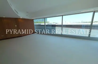 Apartment - 2 Bedrooms - 2 Bathrooms for rent in Jumeirah Living - World Trade Centre Residence - World Trade Center - Dubai