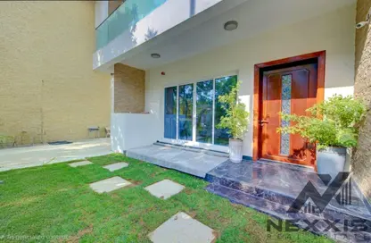 فيلا - 4 غرف نوم - 6 حمامات للايجار في الفلل الفنية - منطقة 15 - قرية جميرا الدائرية - دبي