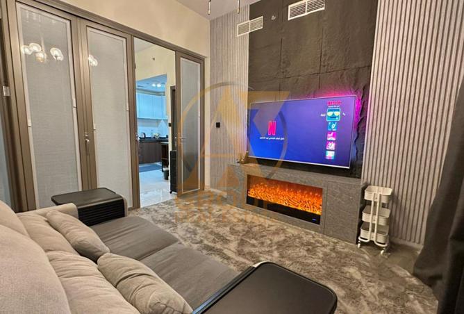 Furnished | Pool view | Vacant | Convertible