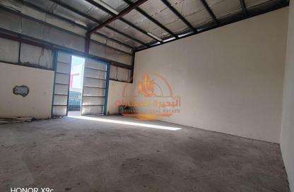 Warehouse - Studio - 1 Bathroom for rent in Industrial Area 17 - Sharjah Industrial Area - Sharjah