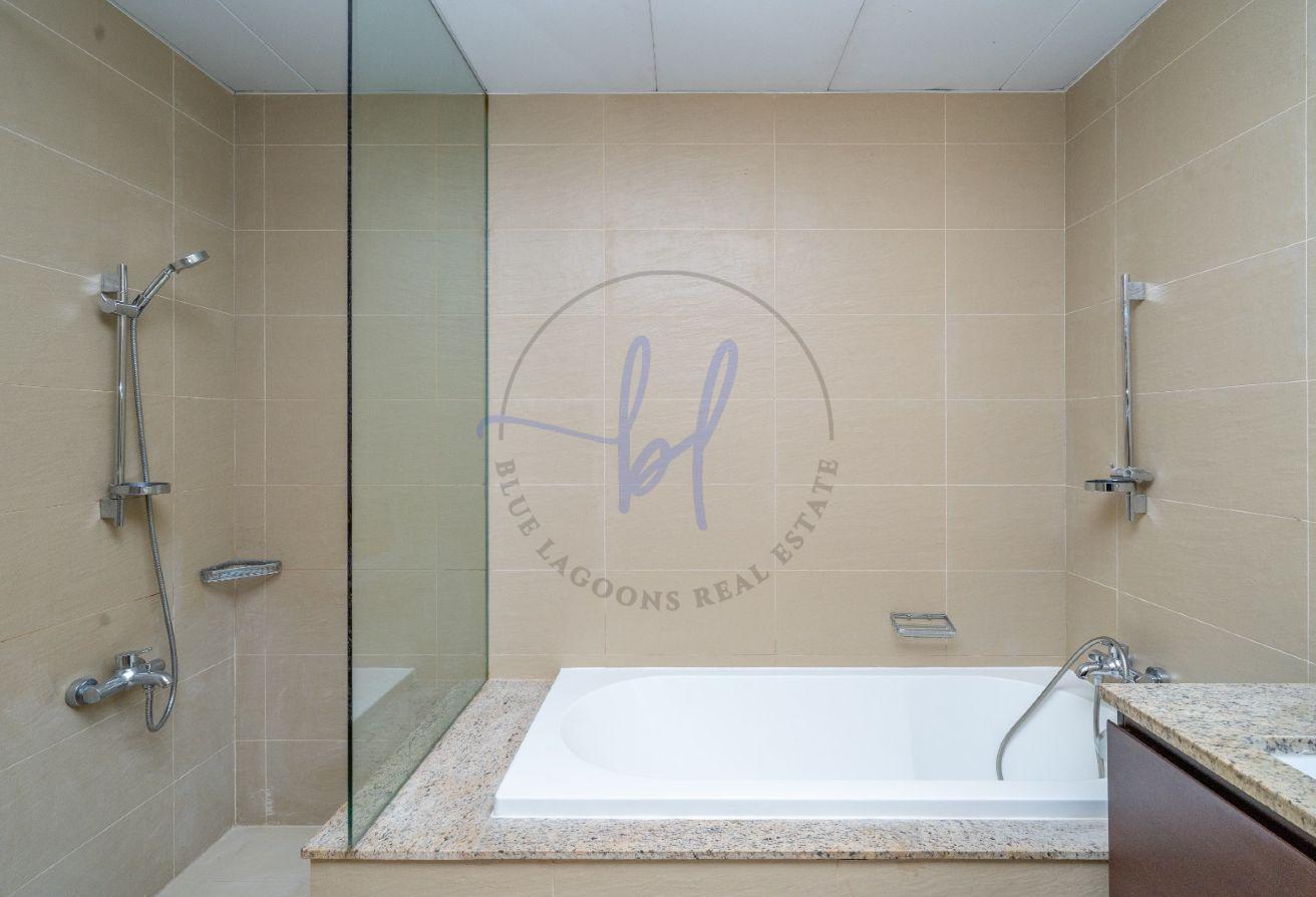Luxury Property| Club & Vista Parking View| Vacant photo 10