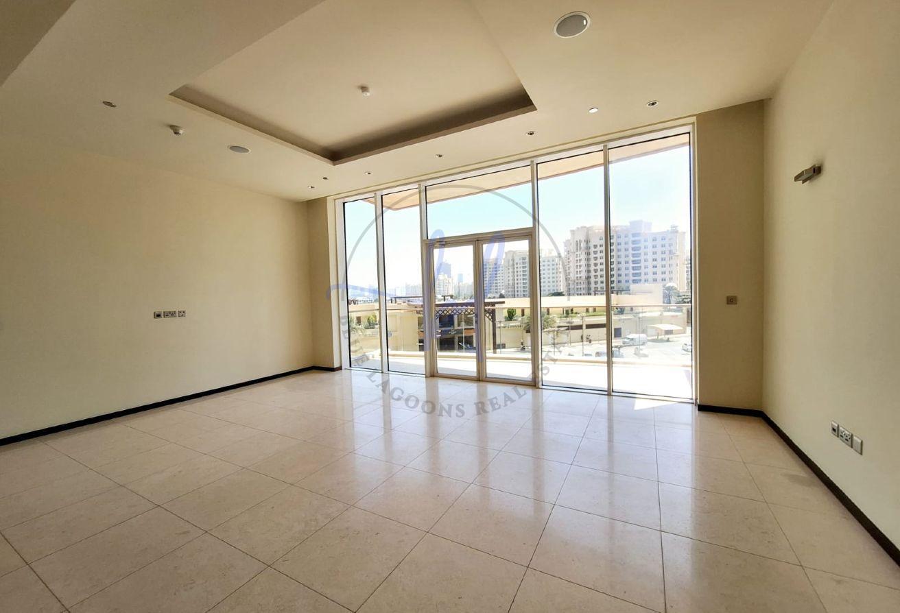 Luxury Property| Club & Vista Parking View| Vacant photo 3