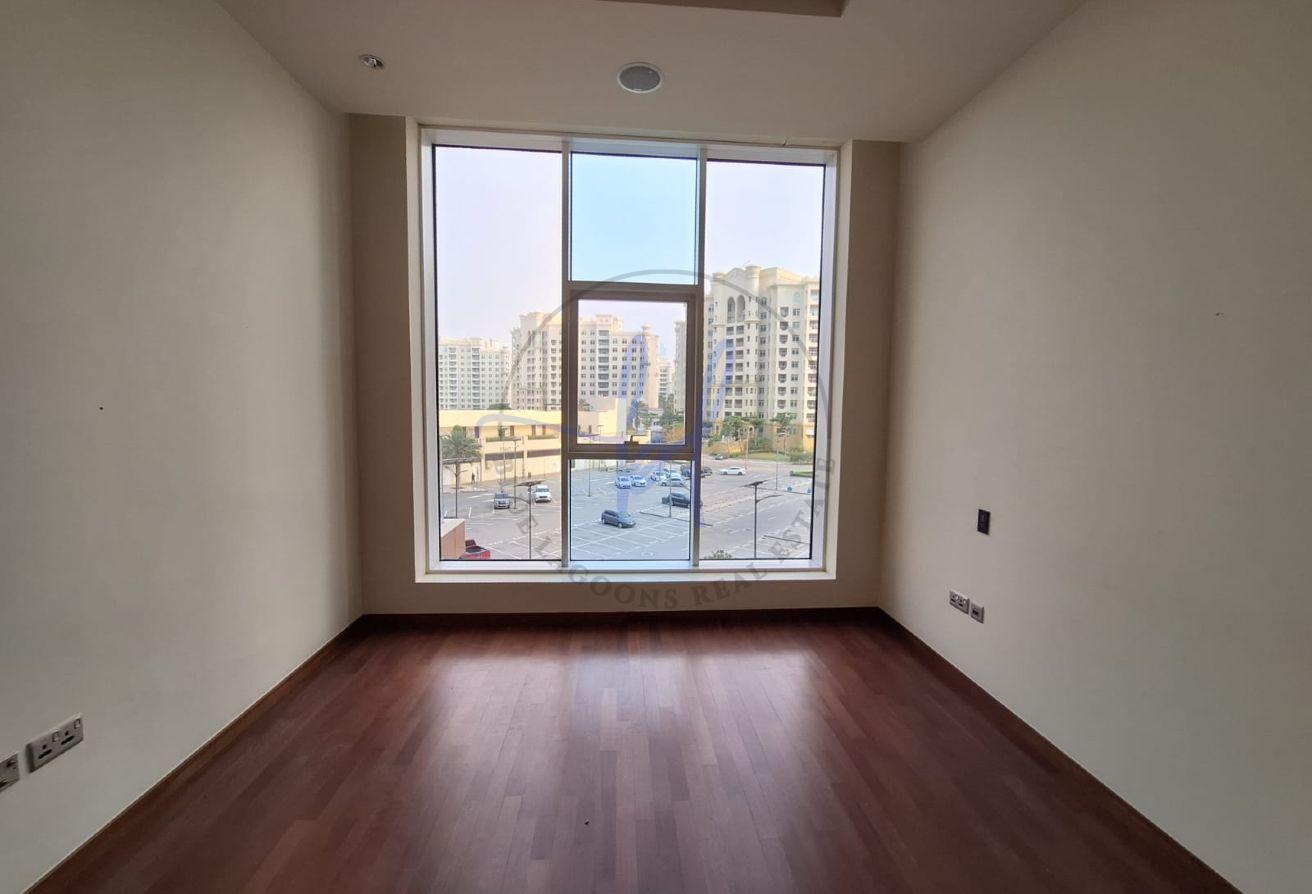Luxury Property| Club & Vista Parking View| Vacant photo 13