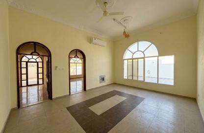 Villa - 5 - 5 for rent in Al Khezamia - Halwan - Sharjah