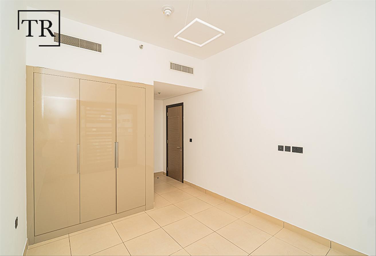 1BHK+Study | Spacious Layout | Community Views photo 7