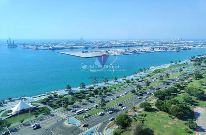 Apartment - 2 Bedrooms - 4 Bathrooms for rent in Corniche Road - Abu Dhabi
