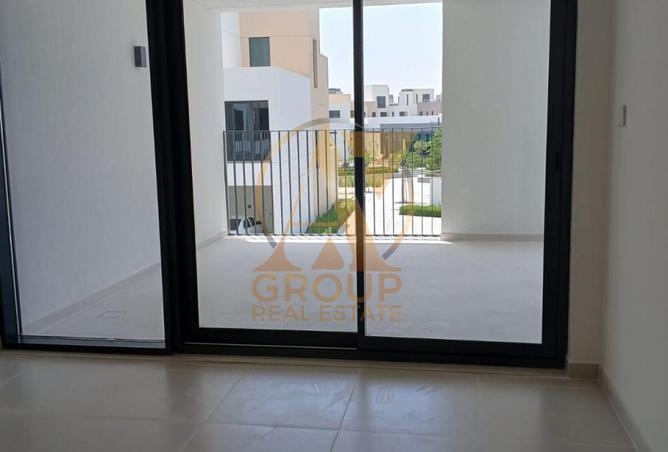 87030099 - Property Main Image