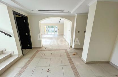 Villa - 3 Bedrooms - 3 Bathrooms for rent in District 9 - Jumeirah Park - Dubai
