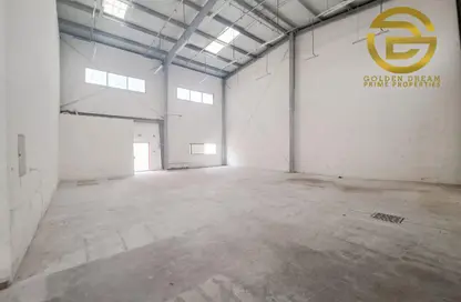 Warehouse - Studio - 2 Bathrooms for rent in Jebel Ali Industrial 1 - Jebel Ali Industrial - Jebel Ali - Dubai