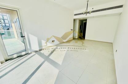 Apartment - 2 - 3 for rent in Jumeirah Garden City - Al Satwa - Dubai