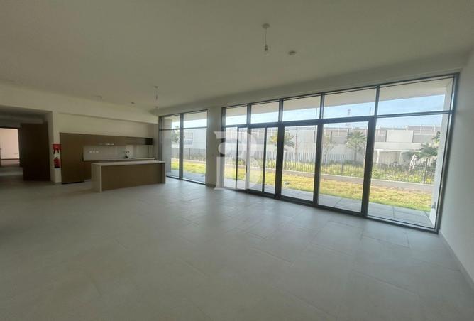 82349893 - صورة العقار 2