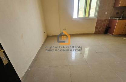 Apartment - Studio - 1 Bathroom for rent in Al Qulaya'ah - Al Sharq - Sharjah Apartment - Studio - 1 Bathroom for rent in Al Qulaya'ah - Al Sharq - Sharjah