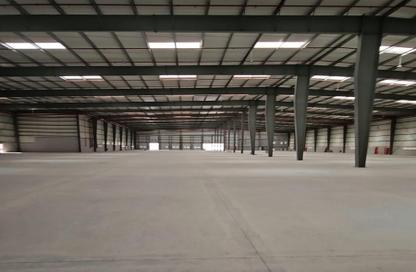 Warehouse - Studio for rent in Phase 1 - Dubai Investment Park (DIP) - Dubai