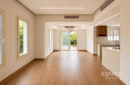 Villa - 3 Bedrooms - 2 Bathrooms for rent in Springs 14 - The Springs - Dubai