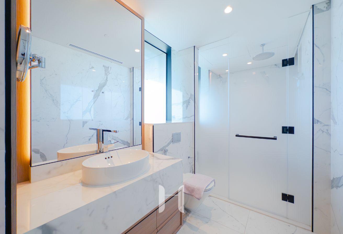 Luxury 2BR Duplex + Maid | Burj View | High Floor photo 9
