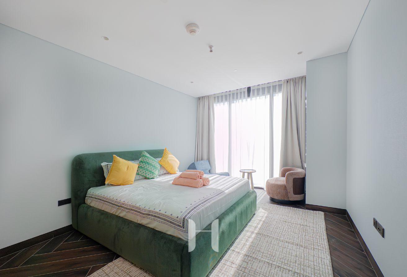 Luxury 2BR Duplex + Maid | Burj View | High Floor photo 11