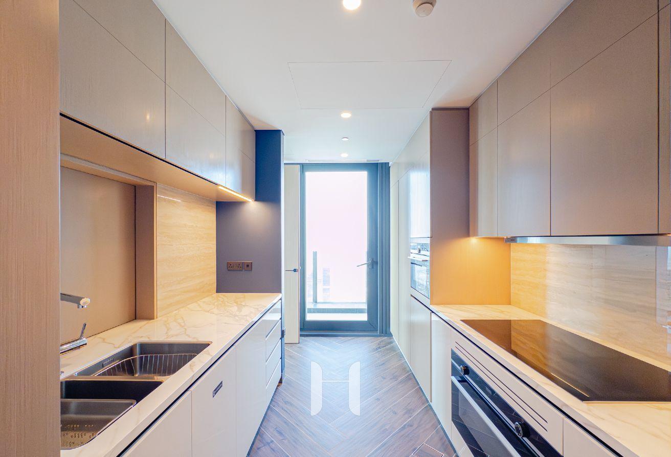 Luxury 2BR Duplex + Maid | Burj View | High Floor photo 5