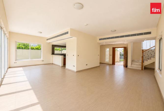 136071104 - Property Image 2