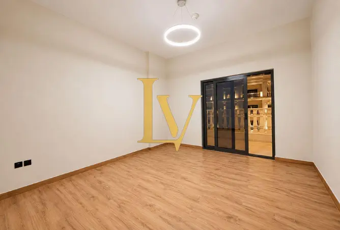 147789210 - Property Image 2