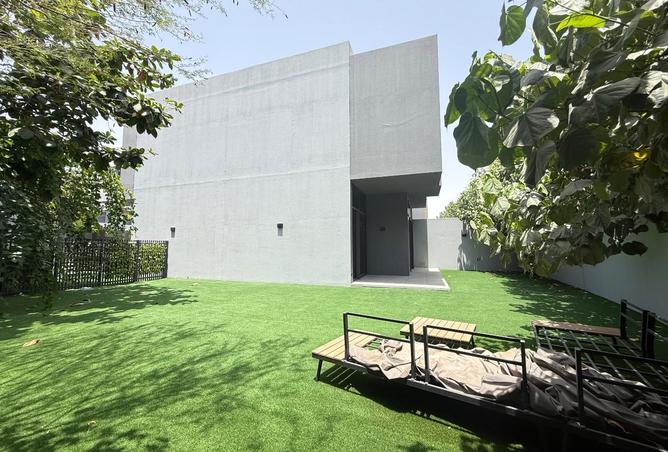 98261745 - Property Image 3