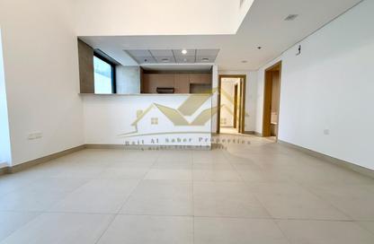 Apartment - 1 Bedroom - 2 Bathrooms for rent in Jumeirah Garden City - Al Satwa - Dubai