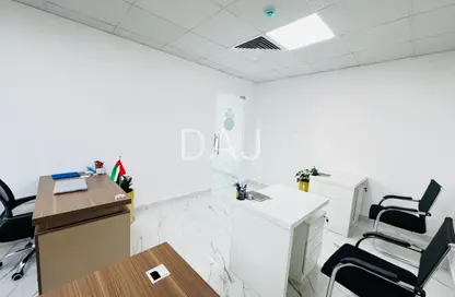 مكتب - غرفة نوم - 1 حمام للايجار في فاطمه محمد احمد بن سليمان - الرفاعة - بر دبي - دبي
