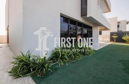 Villa - 4 Bedrooms - 6 Bathrooms for rent in West Yas - Yas Island - Abu Dhabi