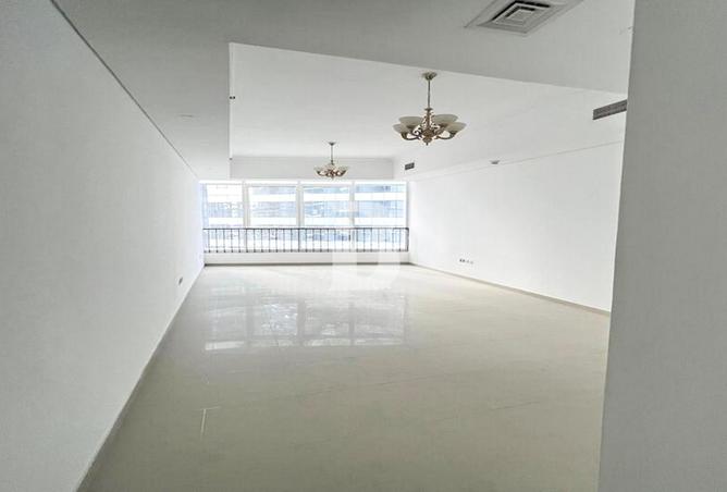 2PKfitb7Jvk - Property Main Image