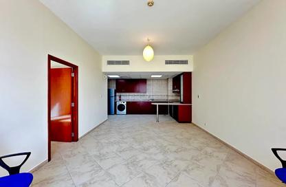 Apartment - 1 - 2 for rent in Easton Court - Motor City - Dubai
