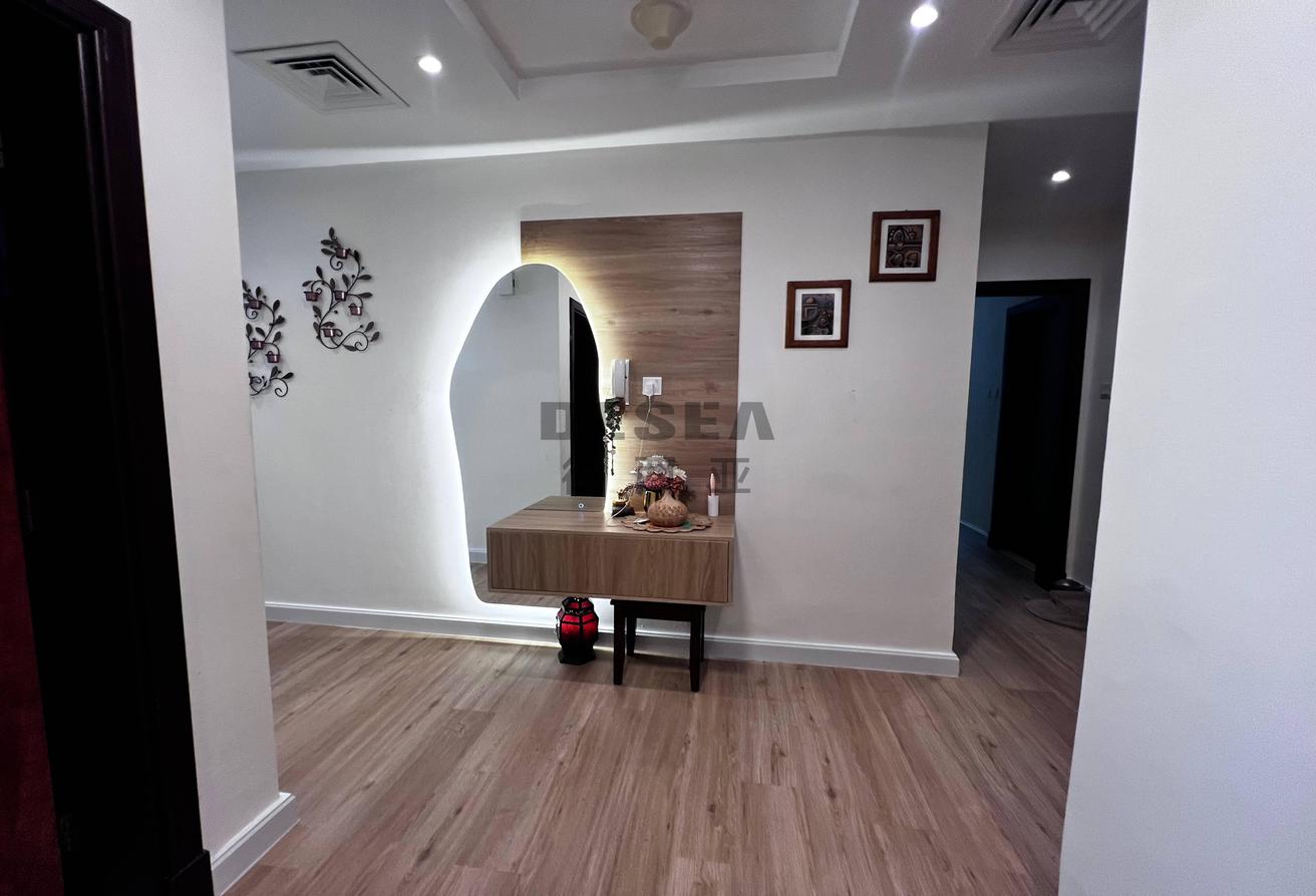 Chiller Free | Spacious | Modified | Vacant photo 10