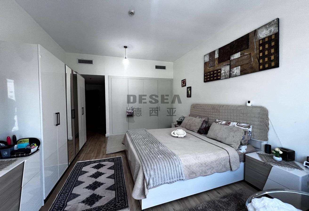 Chiller Free | Spacious | Modified | Vacant photo 4