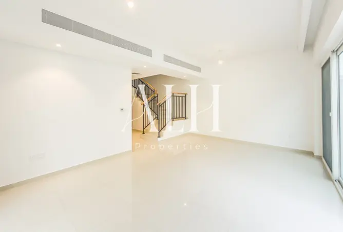 125153651 - Property Image 2
