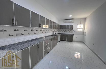 Apartment - 3 Bedrooms - 4 Bathrooms for rent in Madinat Al Riyad - Abu Dhabi