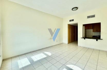 Apartment - Studio - 1 for rent in Building 102 - Mediterranean Cluster - Discovery Gardens - Dubai
