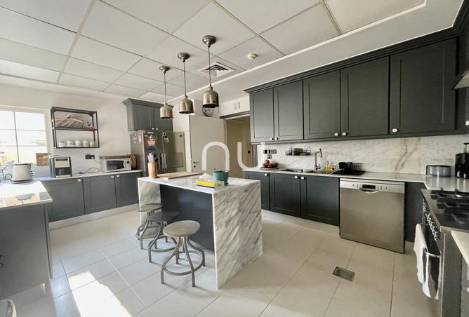 94443575 - Property Image 3