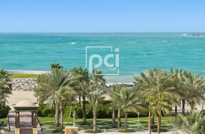 Apartment - 2 Bedrooms - 3 Bathrooms for sale in Fairmont Marina Residences - The Marina - Abu Dhabi
