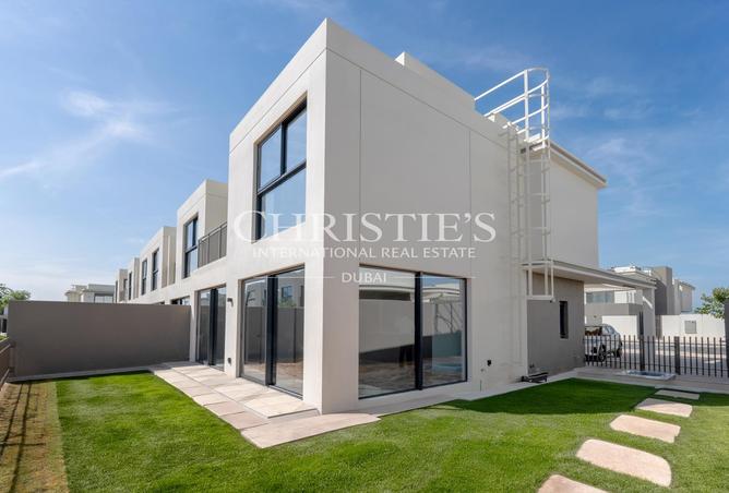 71121060 - Property Main Image