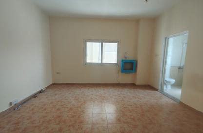Apartment - Studio - 1 for rent in Fire Station Road - Muwaileh - Sharjah