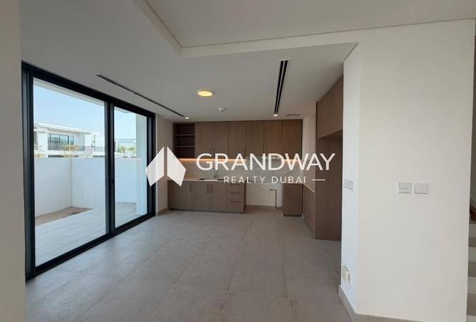 141928735 - Property Image 3